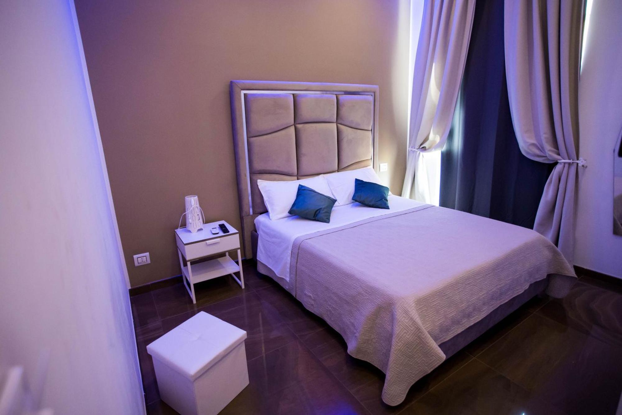 Palazzo 15 Napoli Bed & Breakfast Exterior foto
