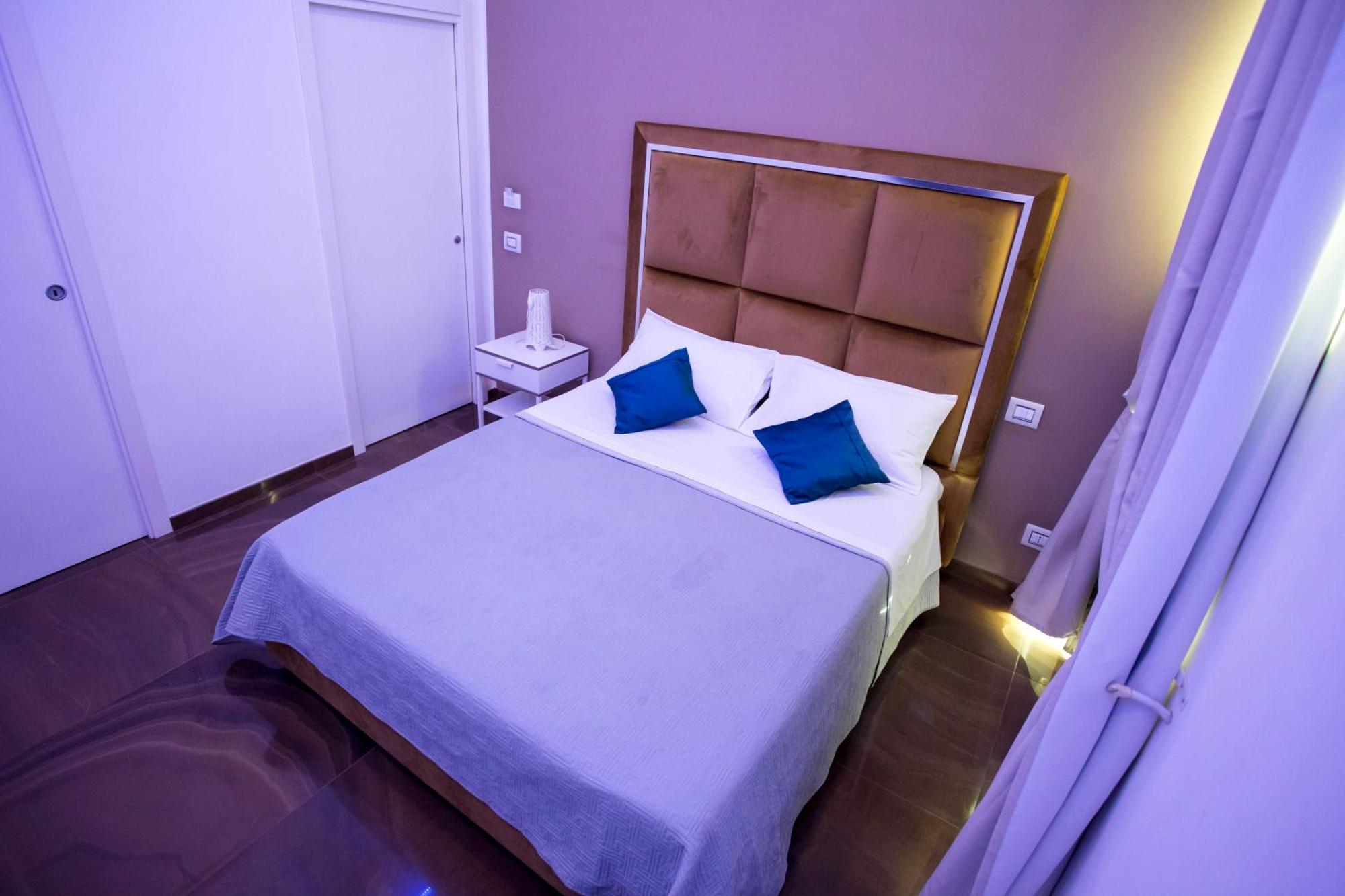 Palazzo 15 Napoli Bed & Breakfast Exterior foto