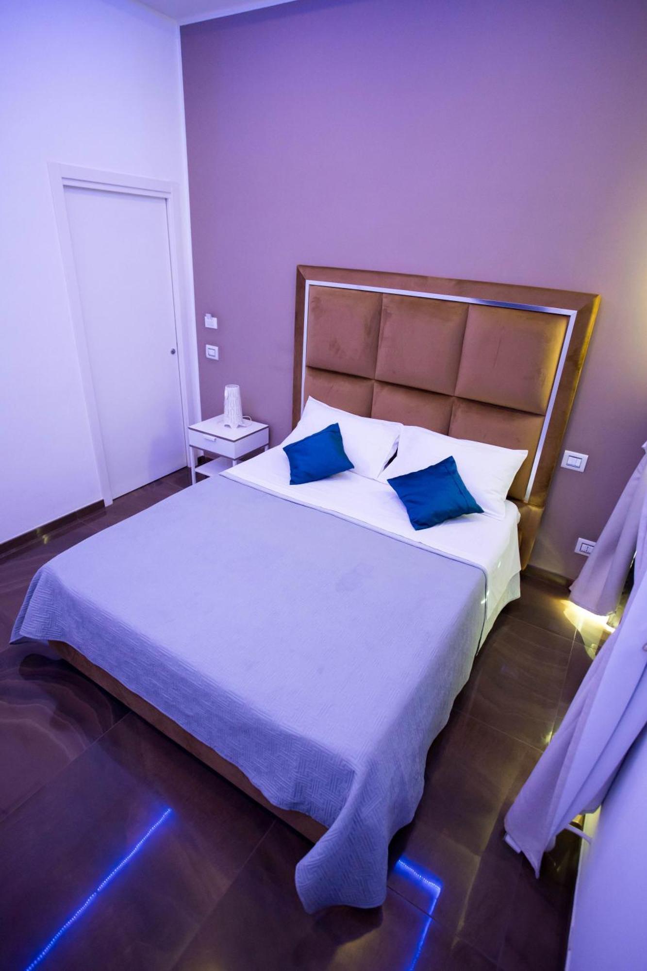 Palazzo 15 Napoli Bed & Breakfast Exterior foto